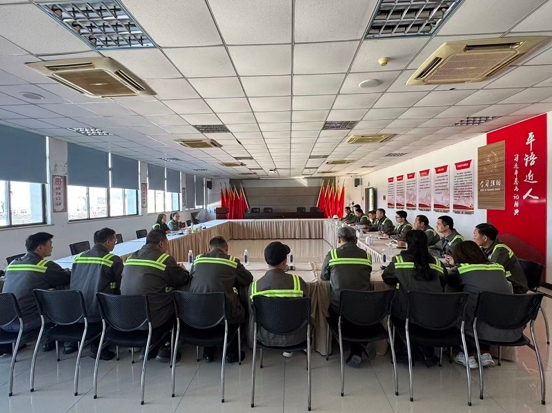 温州港集团纪委书记项楠赴龙湾公司调研和指导工作